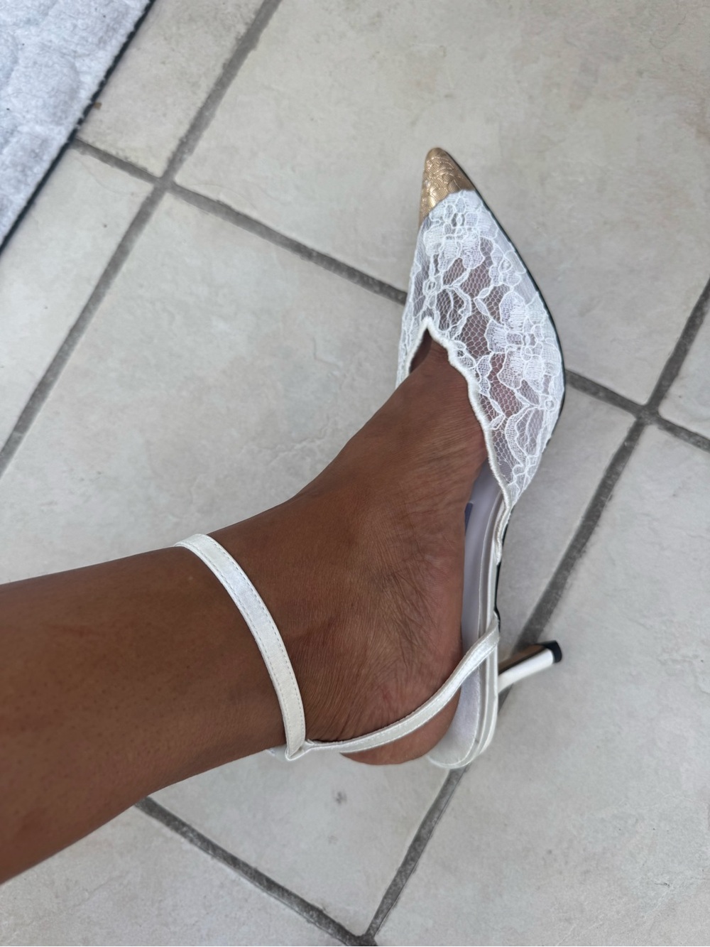 Jimmy Choo White Lace Slingback Pointed Toe Heels - Picture 9 of 9